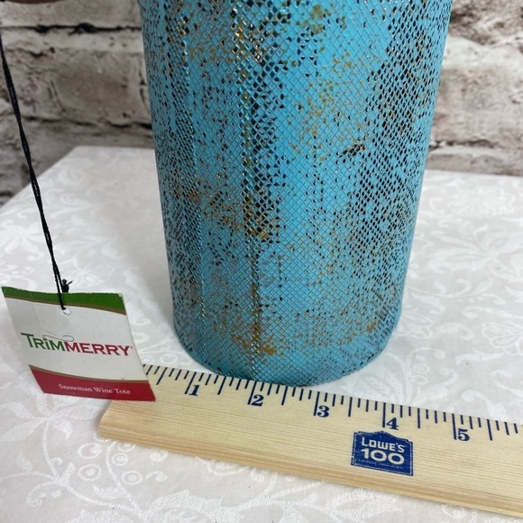 Holiday Tin Tote Snowman Winter Theme for gifted bottles or home decor - Picture 7 of 7